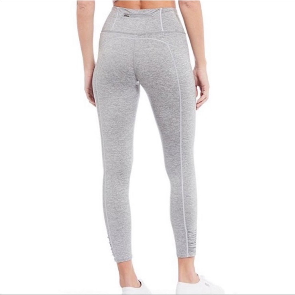 Bundle 2 Free people you’re a peach leggings